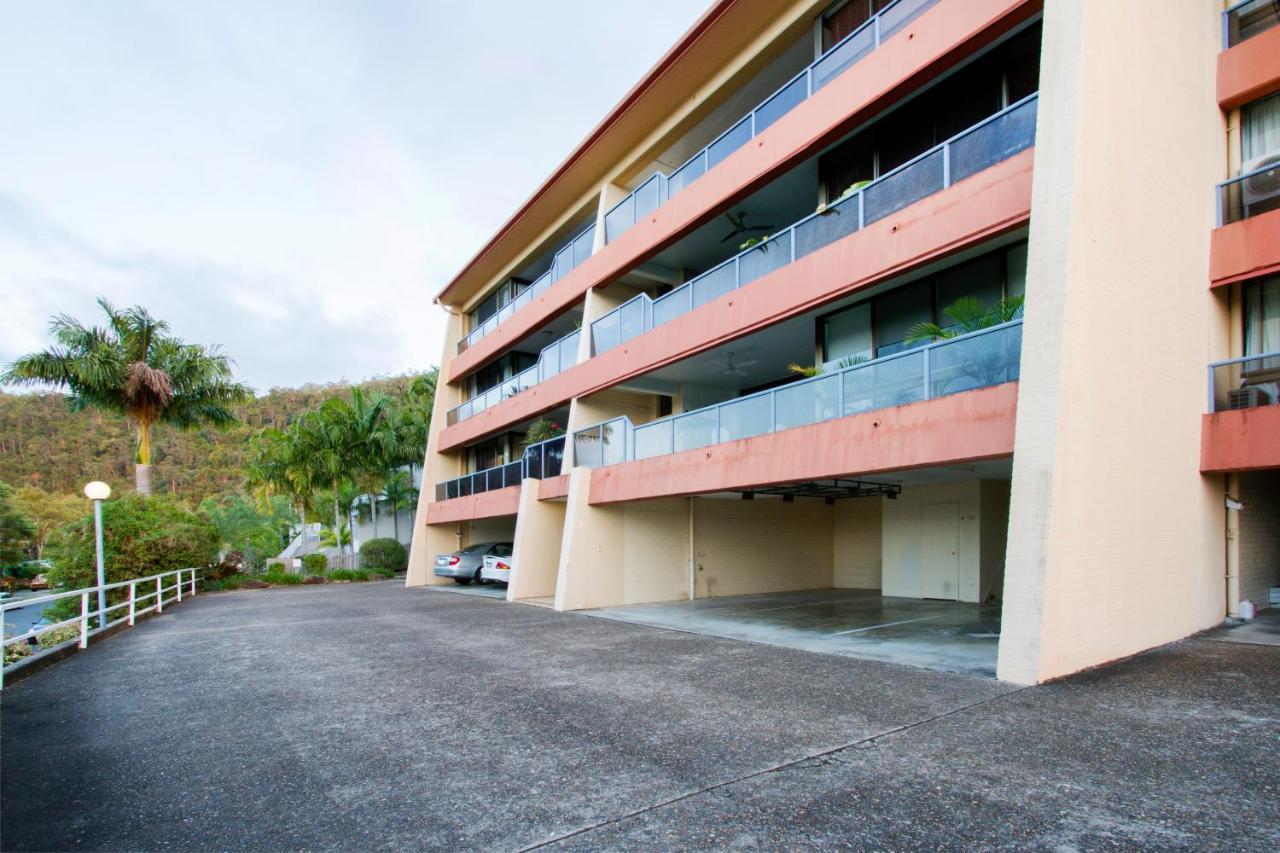 Apartamento Getaway Ocean Views Cannonvale Exterior foto